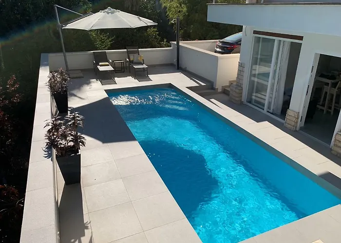 Claudia Οπατία