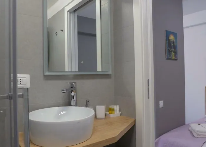 Claudia Οπατία